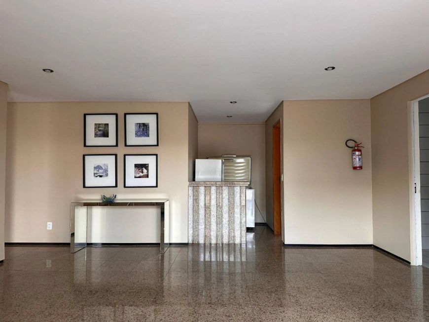 Apartamento a Venda no Ed. Claude Monet