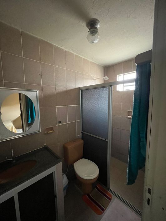 Casa para venda possui 160 metros com 3 quartos em Lourival Parente - Teresina - PI
