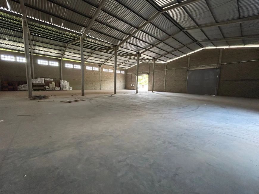 Alugo galpão na zona leste de Teresina com 1165 m², ideal