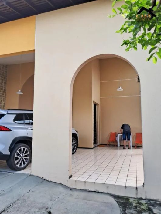 Casa Duplex para Venda em Teresina, São Cristovão, 5 dormitórios, 1 suíte, 3 banheiros, 3 vagas