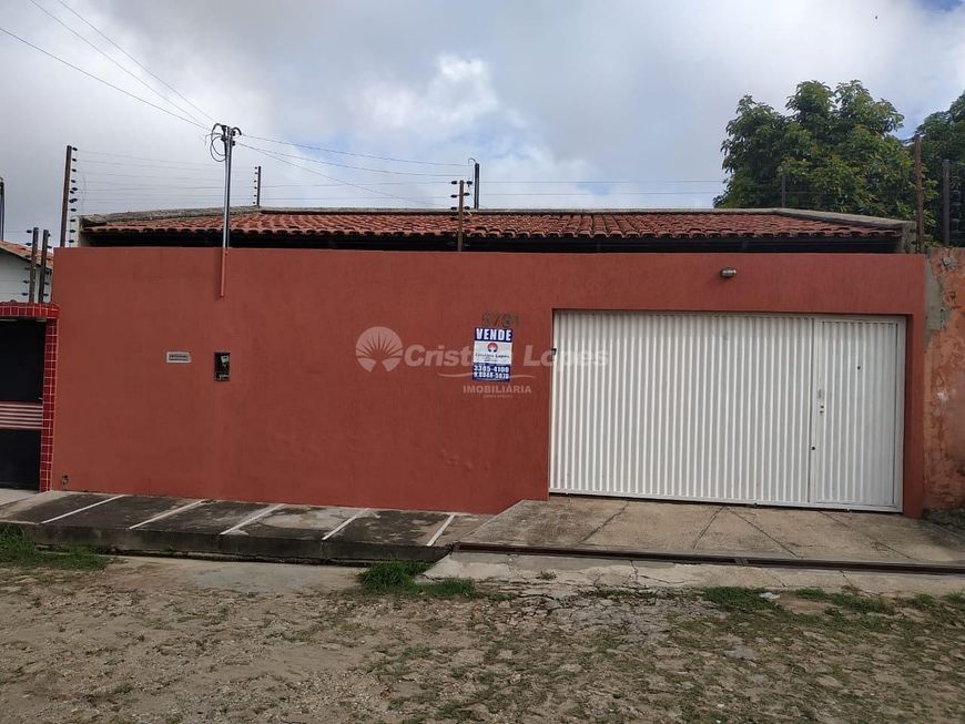 Casa Residencial à venda 3 Quartos, 1 Suite, 3 Vagas, Vale Quem Tem, Teresina - Piauí