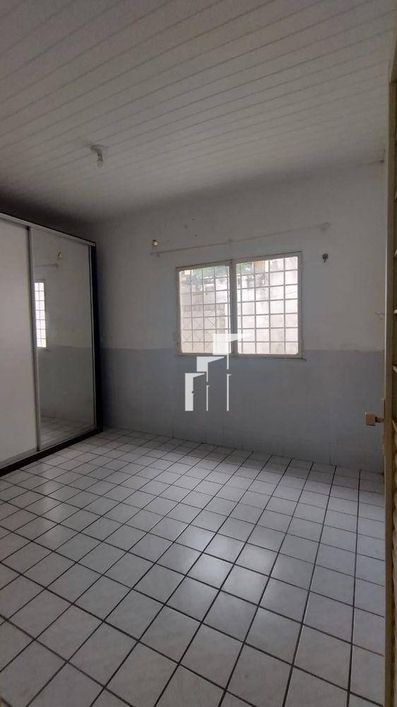 Casa na Zona Leste