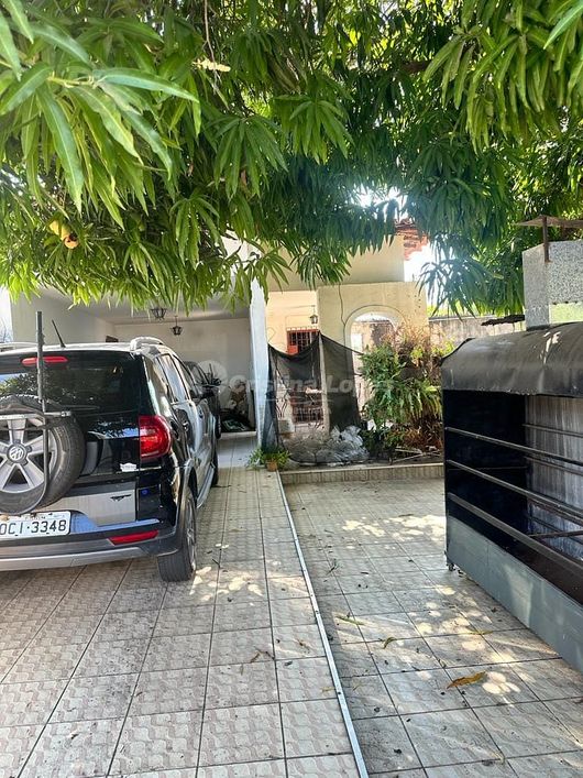 Casa Residencial à venda 3 Quartos, 1 Suite, 3 Vagas, 183M², Jóquei, Teresina - Piauí