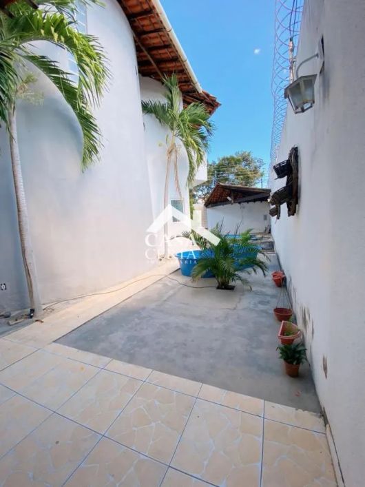Casa para Venda em Teresina, São Cristovão, 4 dormitórios, 4 suítes, 1 banheiro, 2 vagas
