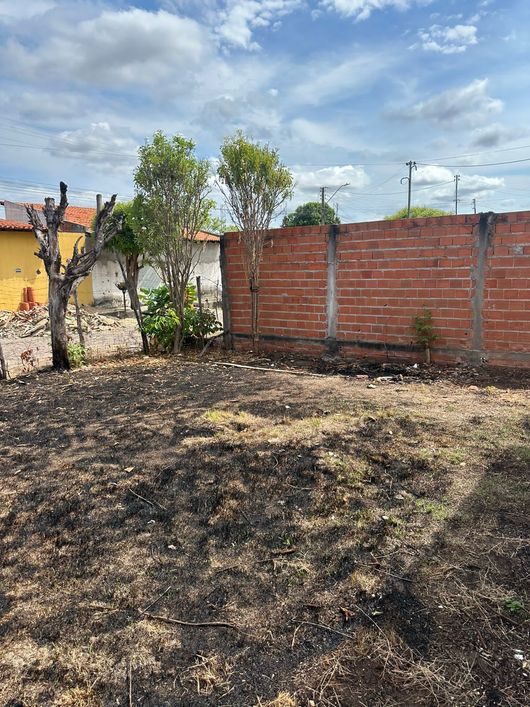 A casa está localizado no bairro Polo Sul tem 70 metros quadrados com 2 quartos e 1 banheiro , 70m2