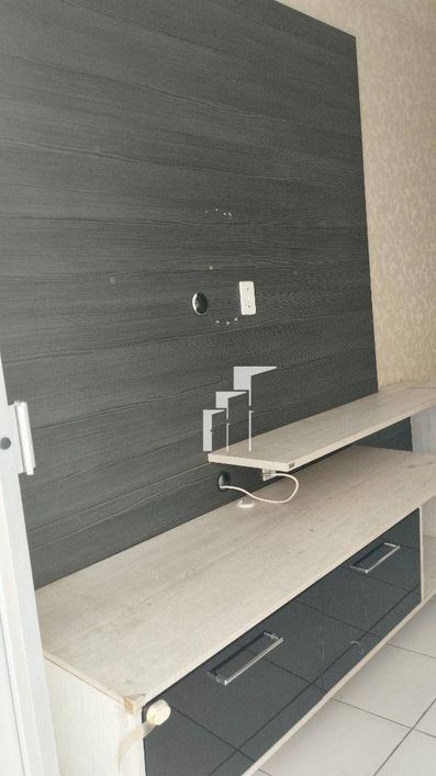Apartamento em Condomínio