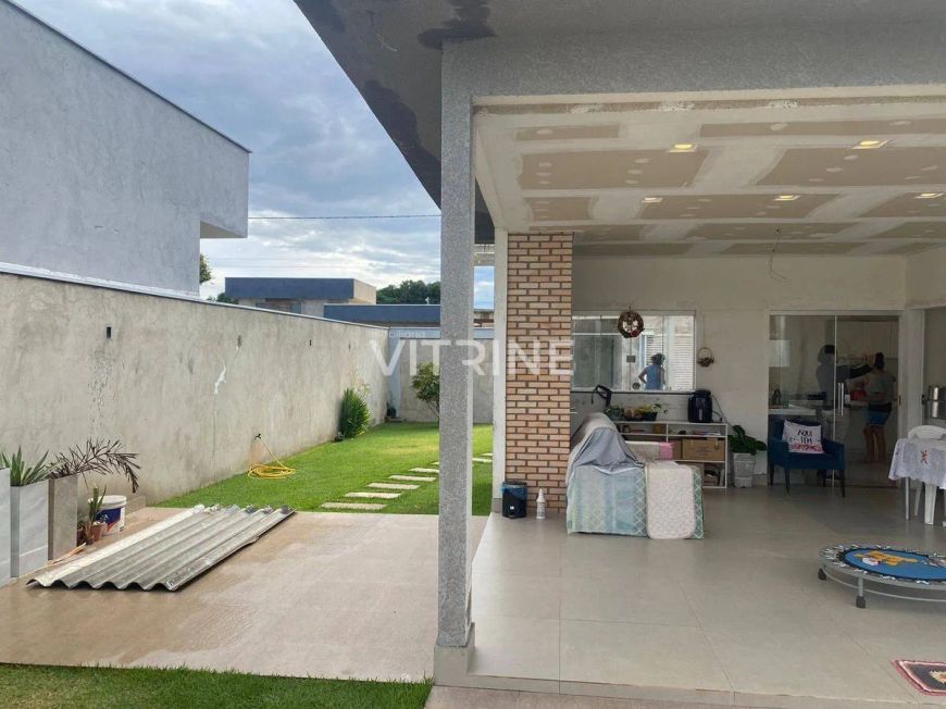 Casa em Cond. 3 Qts à venda, 400m² - Ponte Alta Norte