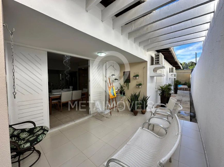 CASA A VENDA NO BAIRRO JÓQUEI