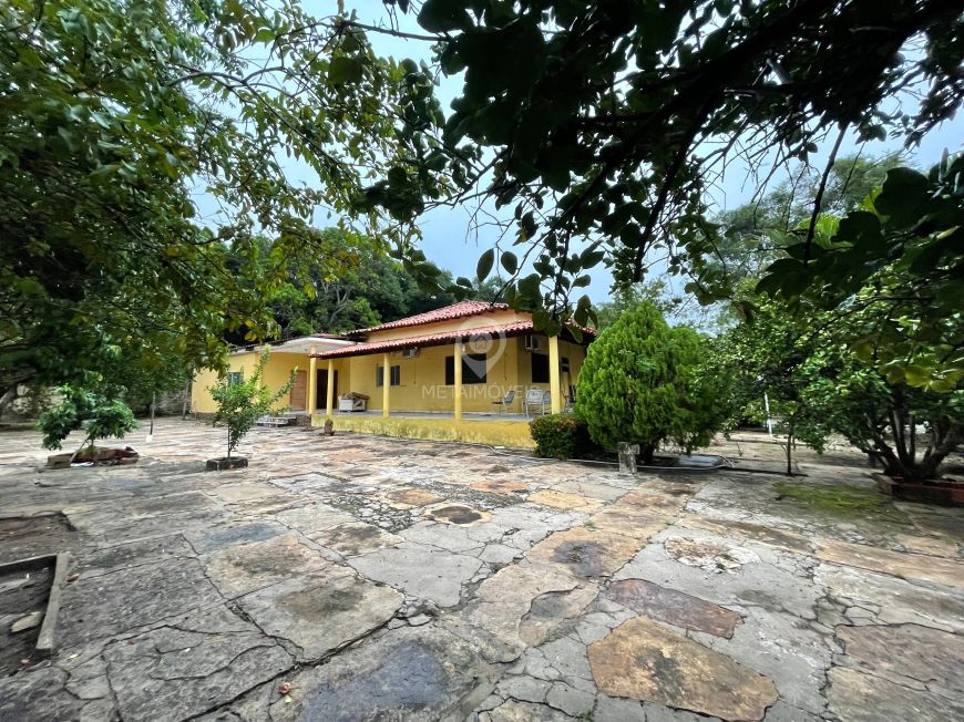 Casa na Br 343 próximo a rodoviária federal