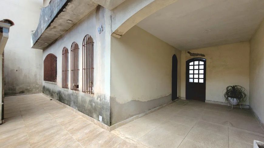 Sobrado para venda com 3 quartos, sendo 1 suíte, 230m²
