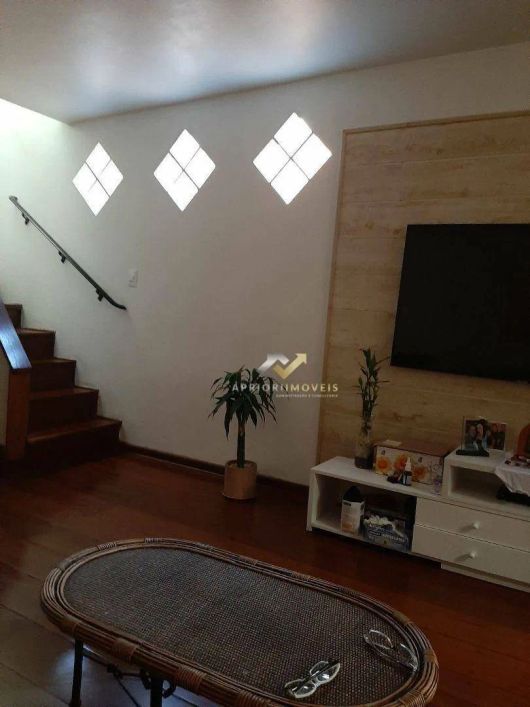 Sobrado com 3 dormitórios à venda, 184 m² por R$ 650.000 - Vila Vivaldi - São Bernardo do Campo/SP
