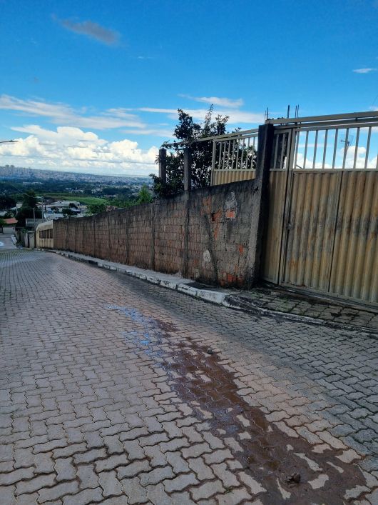 Vendo Excelente Lote de 800 metros em Arniqueiras
