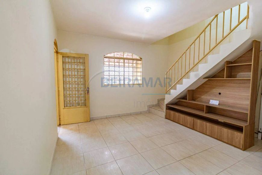 Sobrado 6 quartos, 2 suítes à Venda na QR 516 - Samambaia Sul