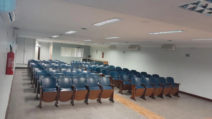 Ponto Comercial para Venda em Brasília, Asa Sul, 1 dormitório, 2 banheiros