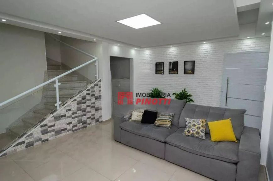 Sobrado com 3 dormitórios à venda, 130 m² por R$ 735.000,00 - Baeta Neves - São Bernardo do Campo/SP