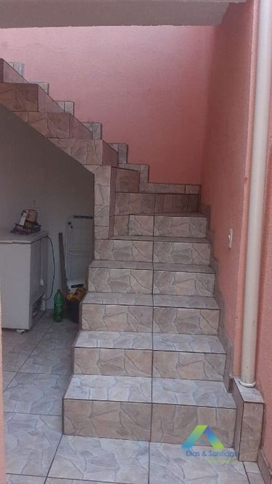 SÃO BERNARDO DO CAMPO Sobrado 150 metros, 4 dormitórios, 1 suíte, 3 vagas ótima localização e valor.