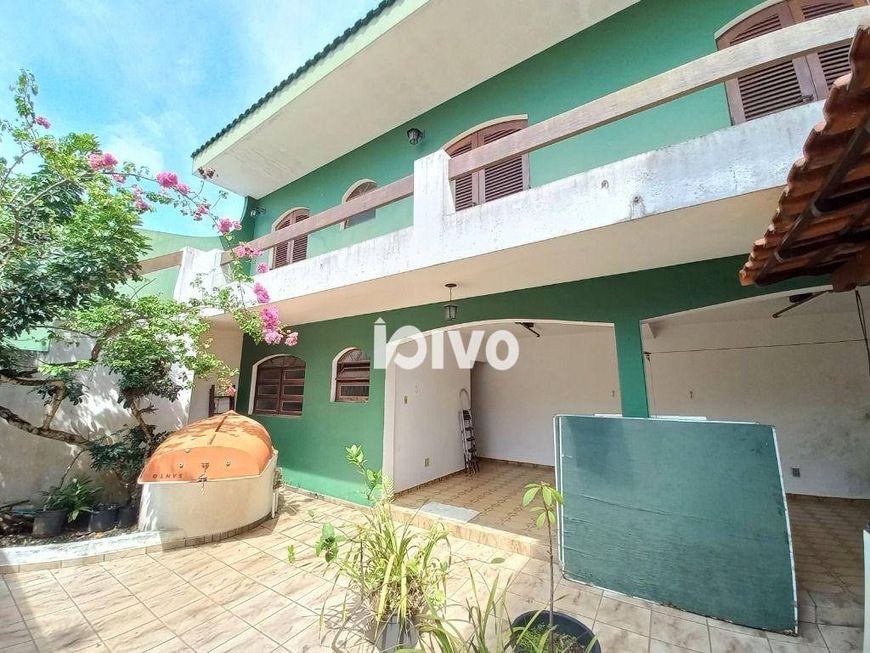 Casa com 6 quartos e 3 vagas à venda, 273 m² por R$ 1.600.000 - Jardim do Mar - São Bernardo do Camp
