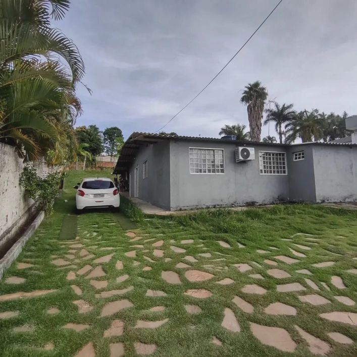 ARNIQUEIRA CONJ 4, CASA 3 QTS, SIMPLES, LOTE 1.100M2, PODE ÷, SO 750MIL AC CARRO, NO CENTRO D CIDADE