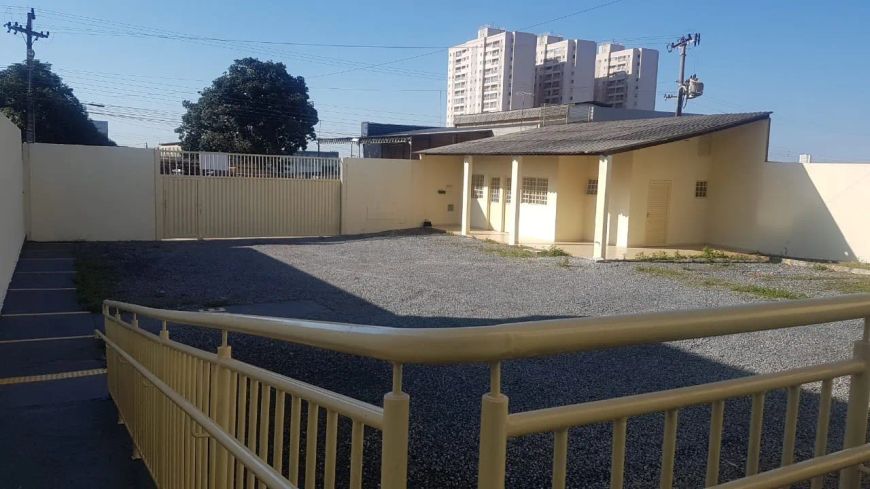 Vendo Galpão Logístico com 1600m² pé dir 8m sendo 3 docas com Habite-se Lote 2000m² 2 frentes em l