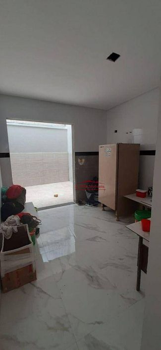 SOBRADO COM 3 DORM E 2 VAGAS ZL - PREÇO ABAIXO DO MERCADO