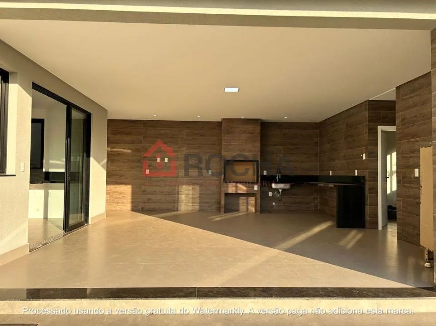 Cond. RK (Sobradinho) - Casa moderna, em lote de 1000m²