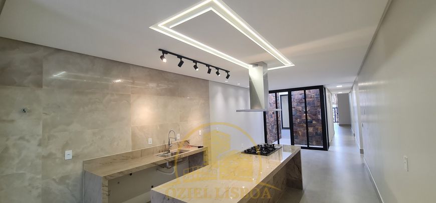 VENDO LINDA Casa condomínio vazado rua 12 Vicente pires lote 400m c/ 3 suítes piscina churrasqueira