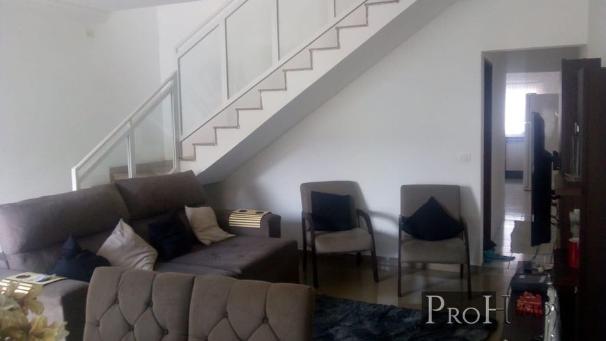 Sobrado 202m² 3 dormitórios sendo 1 suíte – R$ 640.000,00