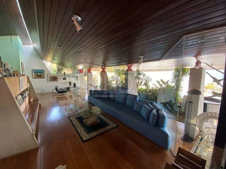 Excelente Mansão Riacho Grande Fundo Para Represa Com Pier Para Barco