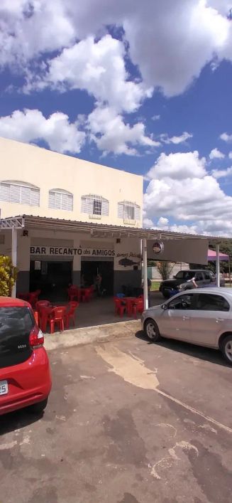 Alex Gama Vende: Prédio Comercial, Loja e 03 Aptos, Qd 30 St Oeste, Ac troca e Carros