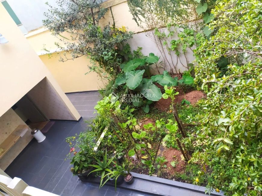 SOBRADO COM 3 SUÍTES - BAIRRO DOS CASA - SÃO BERNARDO DO CAMPO