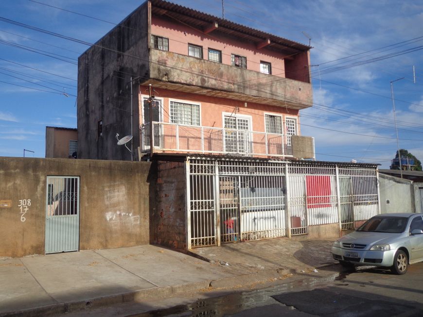Prédio com 11 kit net