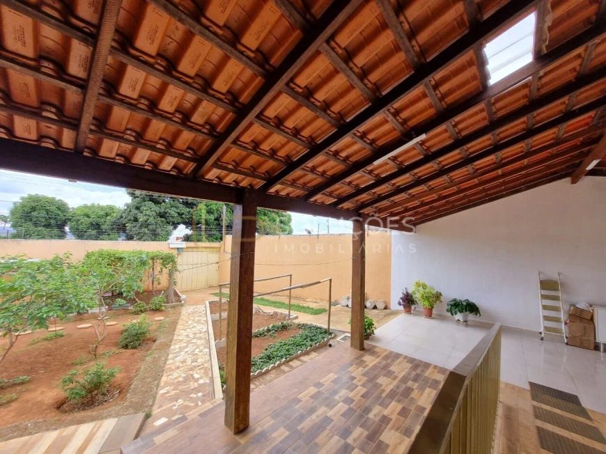 Casa 3 Quartos (Suíte), Escritório, Cozinha c/ Armários | Quadra 04, Sobradinho/DF