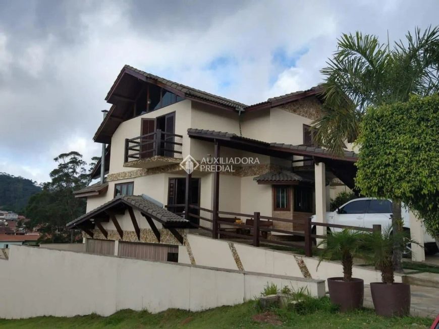 CASA CONDOMINIO SWISS PARK