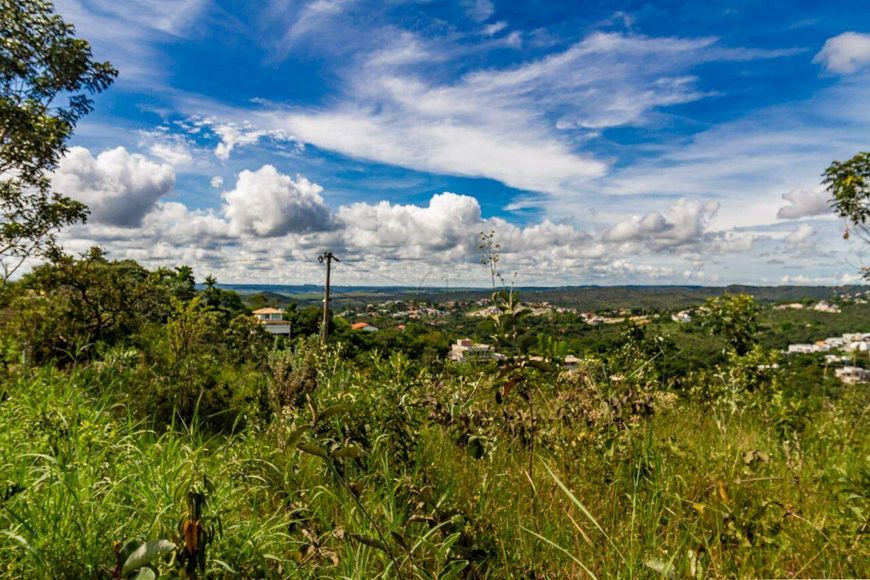 LOTE 2895m² SOLAR DA SERRA ESQUINA VISTA LIVRE PARA O VALE