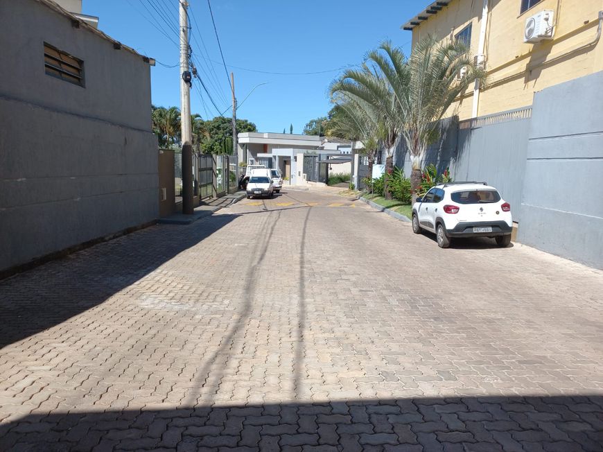 COND. RECANTOS DOS PASSAROS II - CASA DE 3 QUARTOS