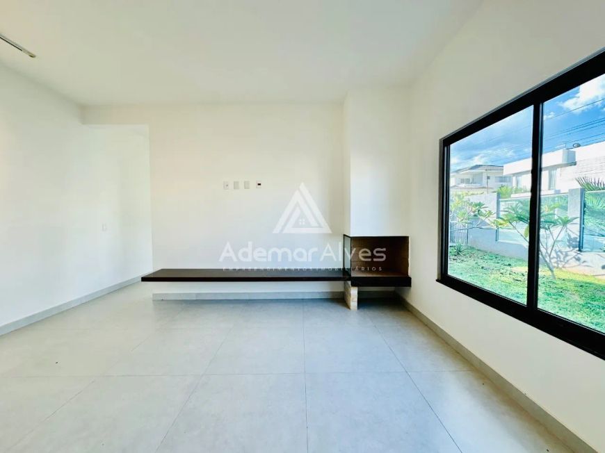 SOLAR DE BRASÍLIA QUADRA 03, JARDIM BOTÃNICO-DF, CASA ESTILO AMERICANO COM BANHEIRO MASTER E DEPEDEN