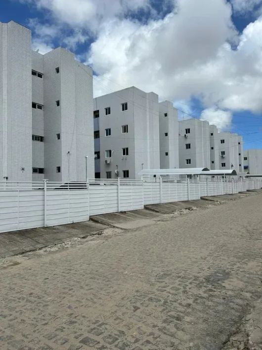 Excelente apartamento no Joaõ Paulo II (48 m², 3º andar, 2/4, Res. Palladium)