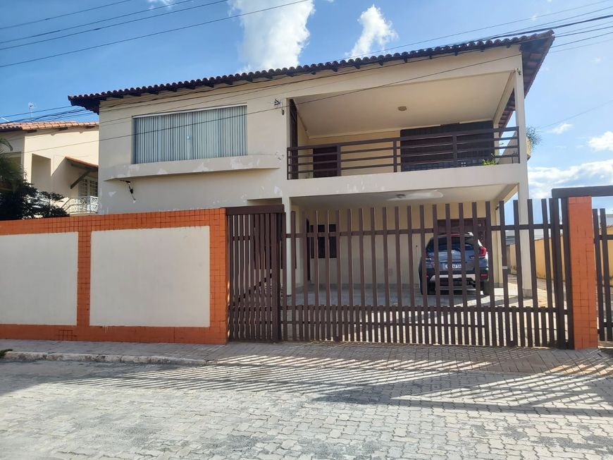 Casa de condomínio para venda possui 800 metros quadrados com 4 quartos