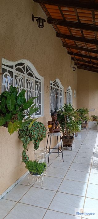 EXCELENTE CASA Q. 06 VICENTE PIRES