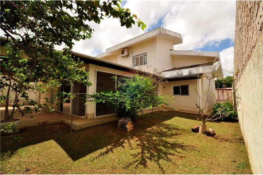 Casa Colonial - Rua 01 Jockey - Lote Vazado - Condomínio Fechado