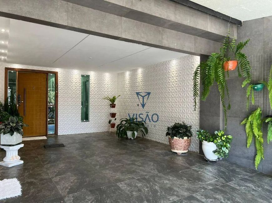 Casa com 3 dormitórios à venda por R$ 1.750.000 - Guará II/DF