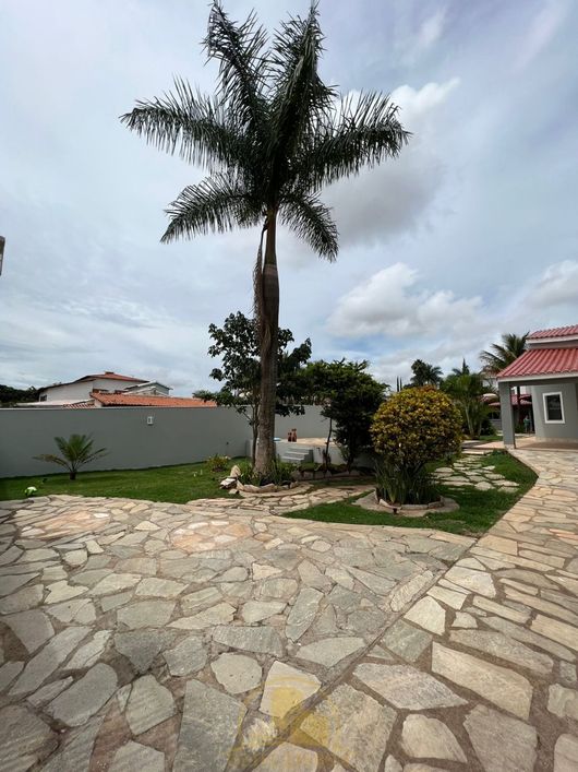 MAGNÍFICA CASA entrega de porteira fechada condomínio lote 908m c/ 4 quartos suítes lazer completo
