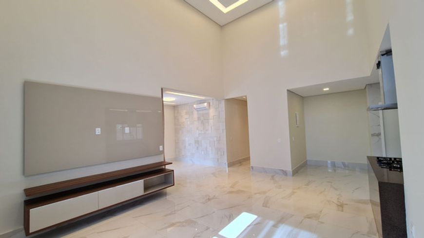A mais bela em condomínio completa 100% armários planejados 4 suítes churrasqueira L.800m2