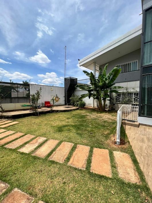 Linda Casa moderna de 5 Quartos no Setor de Mansões de Taguatinga