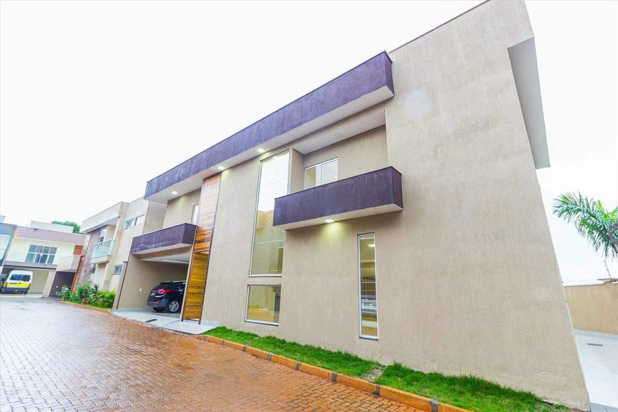 SHA Conjuntpo 04 Excelente casa, 4 suítes!!!!