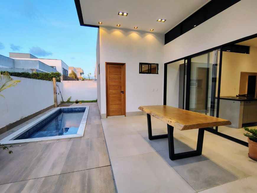Casa em Condominio Fechado 3 Quartos 219m2 Piscina e Solário - Altiplano/João Pessoa