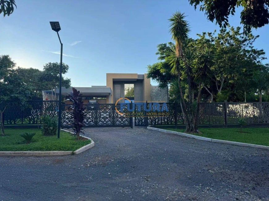 Excelente chácara com 3 casas, ótima localização, no Altiplano Leste.