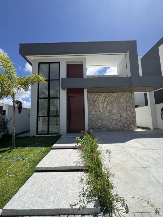 Casa maravilhosa em condomínio fechado