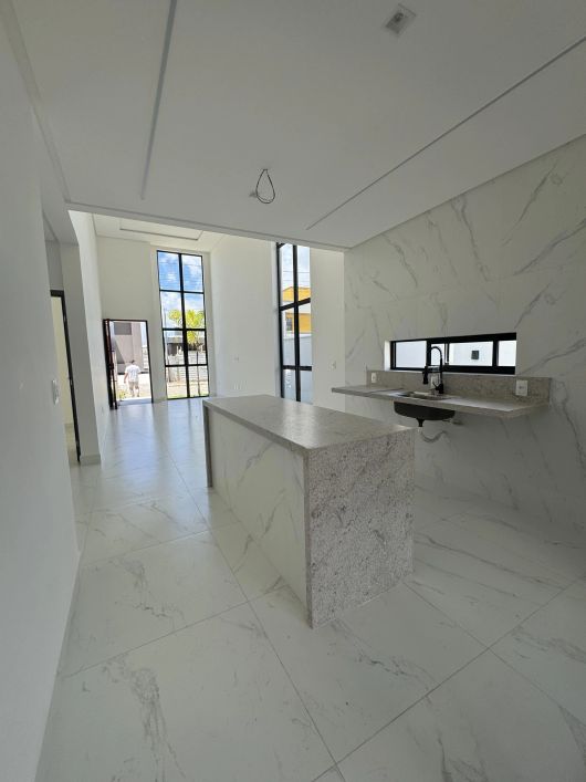 Casa maravilhosa em condomínio fechado