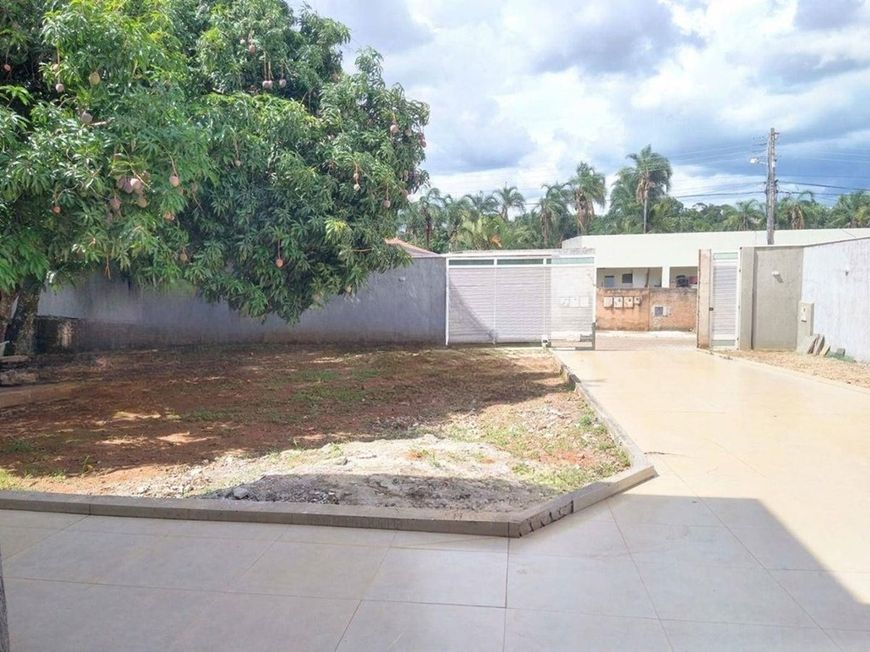 Casa Alto Padrão de 340 m² com 03 quartos na chácara
